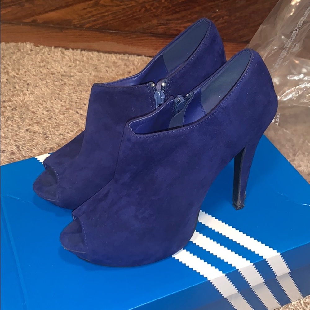 Blue Heels